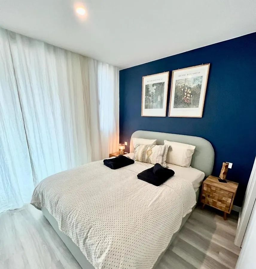 3 Bedrooms, Spacious Apartment 60 M From The Beach El Medano  Spain