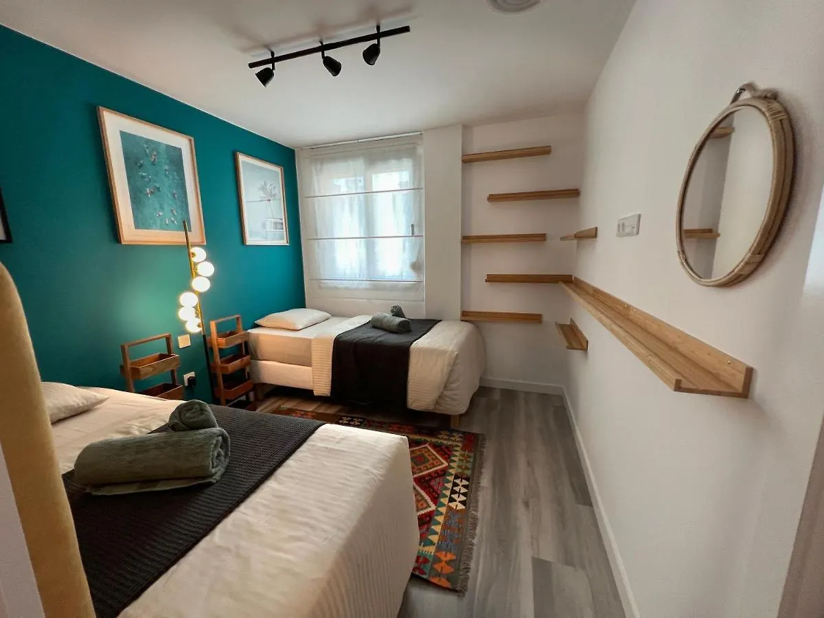 3 Bedrooms, Spacious Apartment 60 M From The Beach El Medano  El Medano (Tenerife)