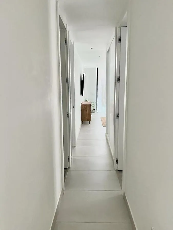 3 Bedrooms, Spacious Apartment 60 M From The Beach El Medano